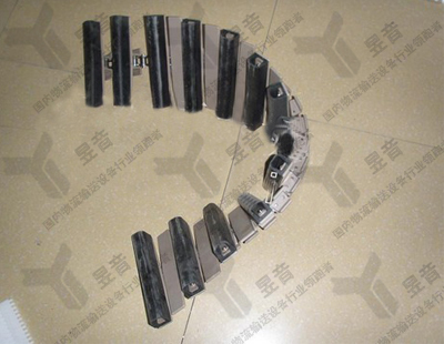 简述链板输送机如何选择合适的塑料链板？